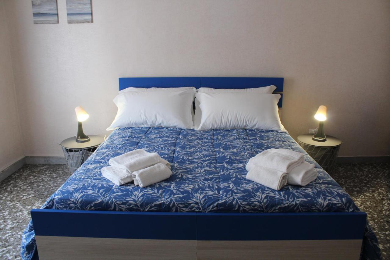 Abate Gimma Apartment 10 Minutes From St Nicholas Cathedral Bari Esterno foto